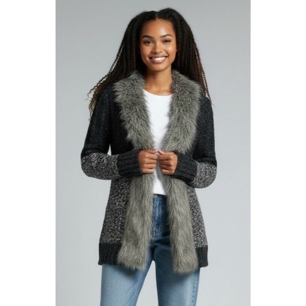 BKE Boutique NEW womens faux fur wool blend cardigan sweater Small retro Y2K
